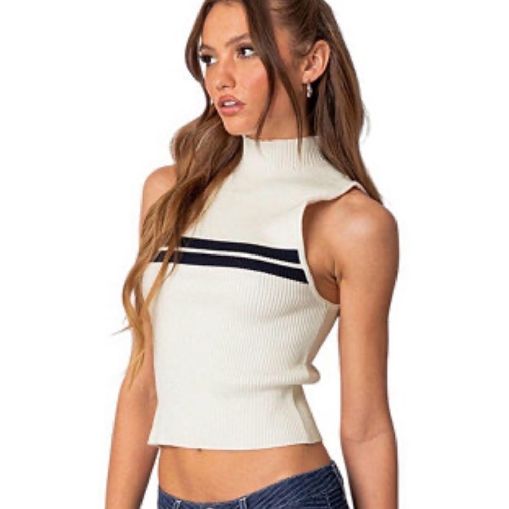 Edikted Sleeveless Ribbed Knit Top - Cream
